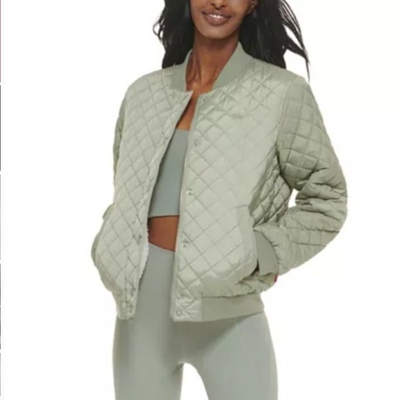 NWT LEVI'S Diamond Quilted Bomber Jacket in Seafoam - Picture 1 of 7